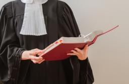 SN: Sędzia i dwaj ławnicy orzekają o odszkodowaniach pracowniczych