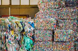 Nowe prawo ogranicza porzucanie odpadów
