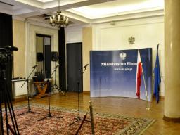 MF: deficyt w budżecie na 2012 r. wyniósł 30 mld 407,2 mln zł