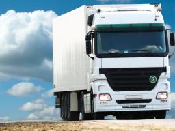 PE przyjął przepisy o nowych tachografach dla ciężarówek