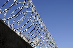 Strasburg: status "więźnia niebezpiecznego" ponownie z naruszeniem praw podstawowych