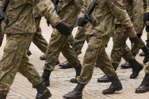 Sejm: komisja proponuje poprawki do nowelizacji ustawy o służbie żołnierzy zawodowych