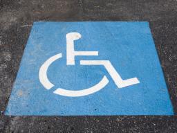 WSA: inwalida nie dostał karty parkingowej, gdyż nie wskazał przepisu