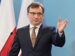 Ziobro: teraz prokurator generalny może więcej niż w PRL