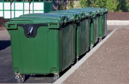 Rewolucja śmieciowa: zapewnienie pojemników do zbiórki odpadów na etapie przetargu