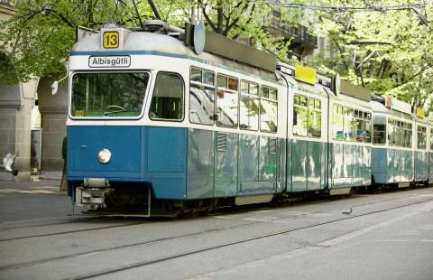 Parada tramwajów na jubileusz łódzkiej komunikacji miejskiej