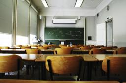 Organ prowadzący szkoły ponadgimnazjalne nie bierze udziału w rekrutacji