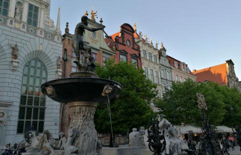 Gdańsk: dyskusje wokół nazwy placu przy Muzeum II Wojny Światowej