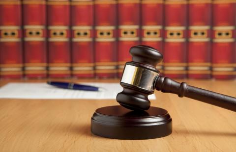 Sąd prawomocnie uniewinnił kieleckiego radnego oskarżonego o groźby karalne