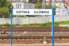 Od 2023 r. szybciej i wygodniej koleją z Gdyni do Słupska