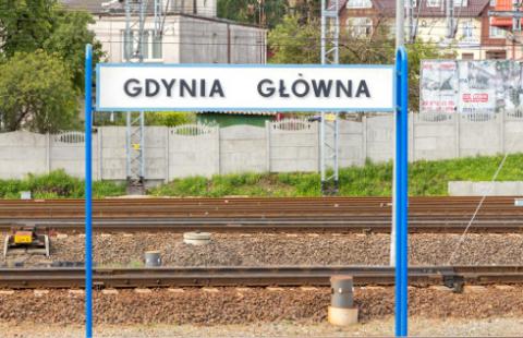 Od 2023 r. szybciej i wygodniej koleją z Gdyni do Słupska