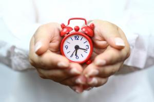 Wojewoda: rada ustala liczbę bezpłatnych godzin, a nie konkretne godziny