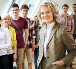 UW zaprasza młodzież na letnie lekcje fizyki