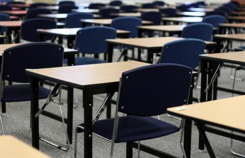 ZNP zachęca nauczycieli do zgłaszania nieprawidłowości związanych z likwidacją szkół