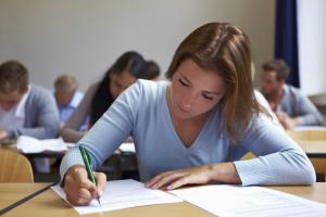 CKE publikuje materiały zachęcające uczniów do przestrzegania zasad na egzaminach