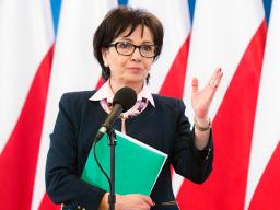 Zalewska: projekt nowej ustawy regulującej system oświaty już w wakacje