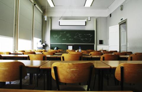 HFPC zaniepokojona planami ograniczenia działań antydyskryminacyjnych w szkołach