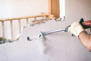 Stawianie i burzenie ścian w mieszkaniu nie zawsze wymaga formalności