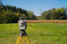 Przy podziale gruntów rolnych urząd może naliczyć opłatę adiacencką