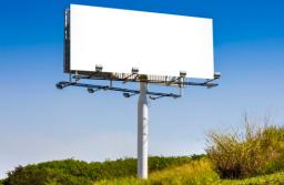 NIK: 58 proc. reklam umieszczono w pasie drogowym nielegalnie