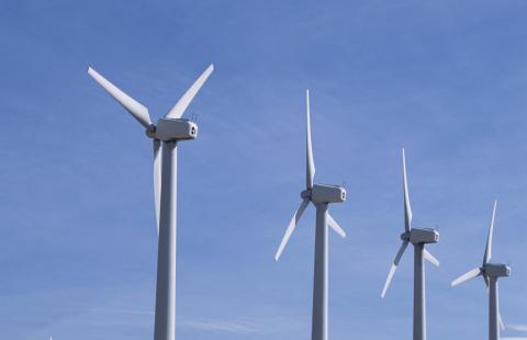 Odległość elektrowni wiatrowych od domów powinna być prawnie uregulowana