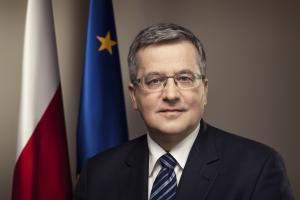 Prezydent Komorowski nagrodzony statuetką "Przyjaciela Ziemi"