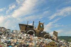 Posiadacz odpadów ma obowiązek niezwłocznego usunięcia odpadów z miejsca nieprzeznaczonego do ich składowania