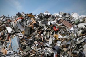 Przetwarzanie odpadów: kiedy potrzebna jest decyzja środowiskowa?
