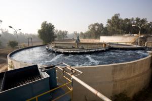 Wykorzystanie wody procesowej z maszyn zależy od jej składu