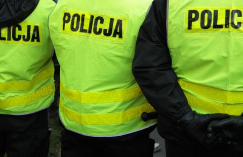 Kraków: policja i inspektorat transportu drogowego badają skład spalin