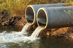 Czy można wprowadzać ścieki przemysłowe do cudzych urządzeń kanalizacyjnych?