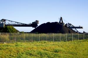 MŚ: porozumienie paryskie gwarantuje dalsze korzystanie z zasobów węgla