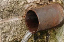 Mieszkańcy powiatu brzeskiego mogą już korzystać z wodociągu