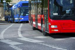 Unia stawia na niskoemisyjne autobusy