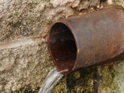 KE proponuje przepisy mające polepszyć jakość wody pitnej w UE