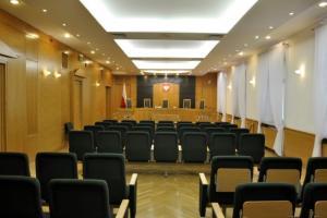 Komisja Senatu: kwalifikacje do TK jak do Sądu Najwyższego