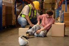 Pracodawca musi zapewnić środki do udzielania pierwszej pomocy