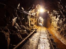 Polkowice: Dwaj górnicy z kopalni Rudna w szpitalu, ich stan jest dobry