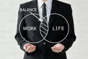 Czy wydatki na zakup towarów handlowych i wyposażenia sfinansowane z dotacji z urzędu pracy zakupione przed rozpoczęciem działalności gospodarczej mogą zostać zaliczone do kosztów uzyskania przychodów?