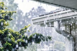 Czy kanalizację deszczową wraz z separatorem należy zakwalifikować jako jeden środek trwały?