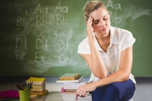 Jak prawidłowo uwzględnić w podstawie wymiaru zasiłku chorobowego dodatek motywacyjny?