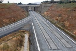 Pięciu wykonawców chce odbudować linię kolejową z Tarnowskich Gór do Zawiercia