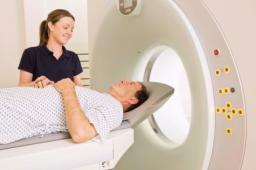 Eksperci: przestarzałe przepisy blokują nowoczesną radioterapię