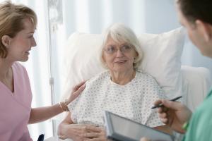 MZ: geriatria będzie finansowana, gdy zostanie wprowadzona sieć szpitali