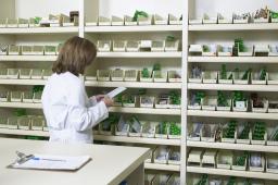 Organizacje biznesu upominają się o prawa techników farmaceutycznych