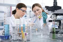 Jakość diagnostyki laboratoryjnej zależy od kadry i nowych technologii