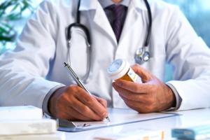 Samorząd do pacjentów: porad zdrowotnych szukajcie u lekarzy, nie uzdrowicieli