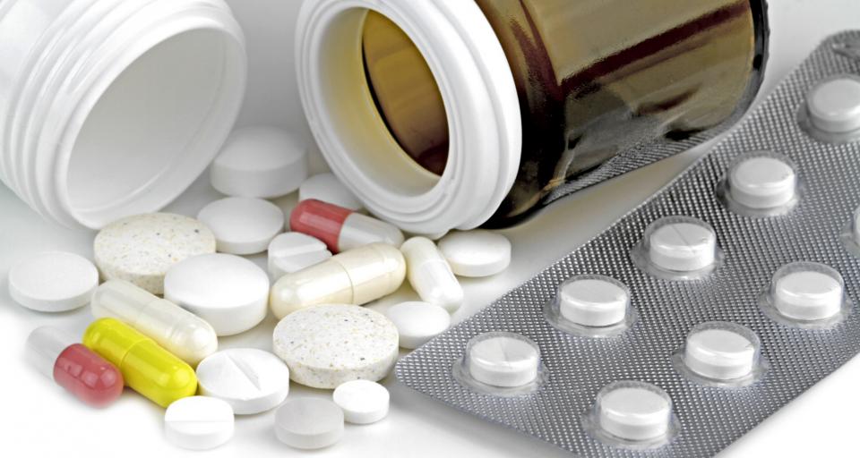 Firmy farmaceutyczne postulują ograniczenie wiekowe przy zakupie leków