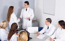MZ: konkurs na kursy doskonalące dla lekarzy