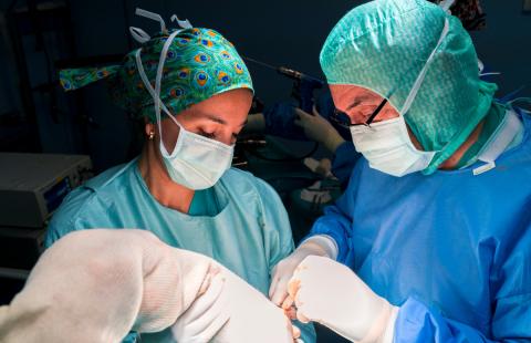 Lekarz dokładniej skontroluje przygotowanie szpitala do operacji